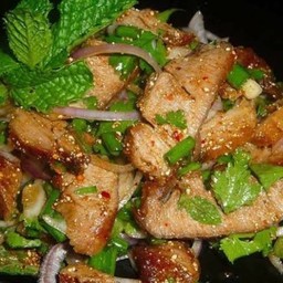 น้ำตกหมู