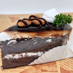 เค้กช็อกอัลมอนด์ (Chocolate Almond)