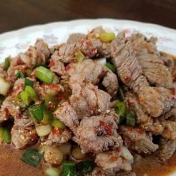น้ำตกเนื้อ