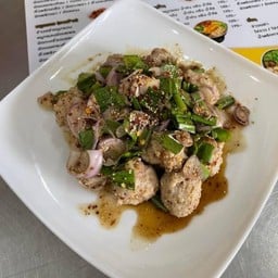 ลาบหมูเด้ง