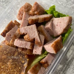 หมูแหนมเนือง