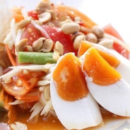 ตำไทยไข่เค็ม