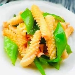 ร้านอาหารจีนกวางตุ้ง ศรีภูมิ (粤菜馆 )