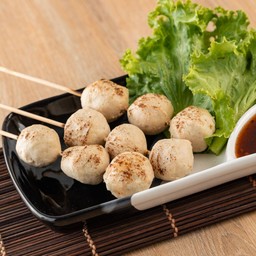 ลูกชิ้นปิ้ง 3 ไม้