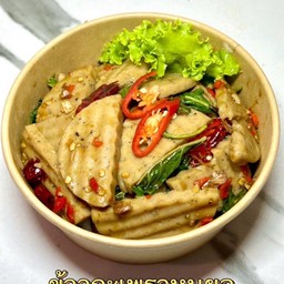 ข้าวกะเพราหมูชิ้น+หมูยอ
