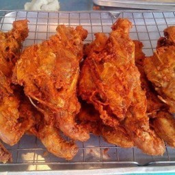 โครงไก่ทอด