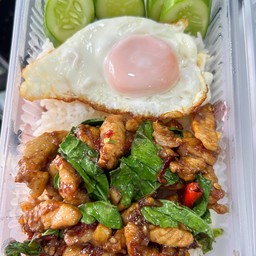 ครัวแม่มุก อาหารตามสั่งโคตรจุก คอนโดรีเจ้นท์โฮม บางซ่อน เฟส27