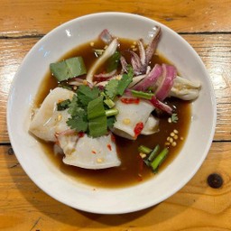 ยำปลาหมึก