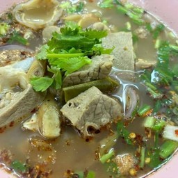 ต้มเครื่องในเนื้อ