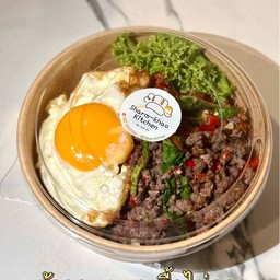 ข้าวกะเพราเนื้อ
