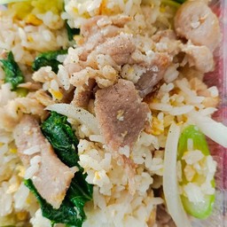 ข้าวผัดหมู