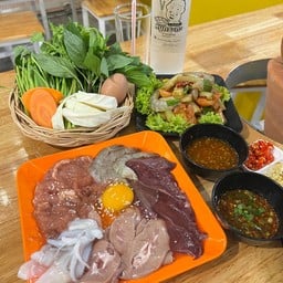 หมูกระทะ บ้านเพื่อน คลองสาม (ตลาดพาเจริญ) (ตลาดพาเจริญ ค.3 )