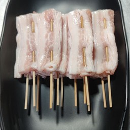 หมูสามชั้นสไลด์ (ราคาต่อไม้)