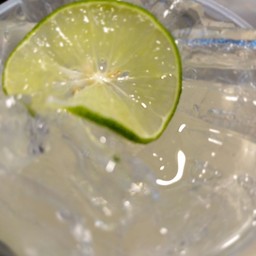 น้ำมะนาวเย็น