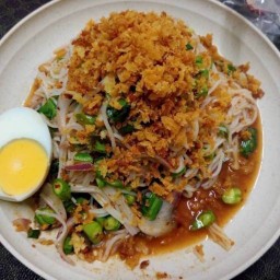 ยำขนมจีน ยำวุ้นเส้นโบราณ ณีรนุช เสรีไทย 29