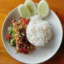 ลาบเป็ด ส.ทรง ริมคลองชลประทาน พระบาท