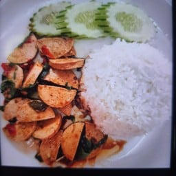 กะเพราหมูยอ