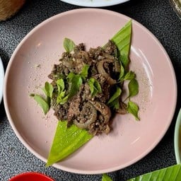 ลาบหมูคั่ว