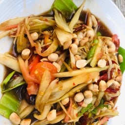 ร้านปลาหมึกย่างใบบัวหลังมอ