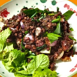 ก้อยคั่วหมูสุก