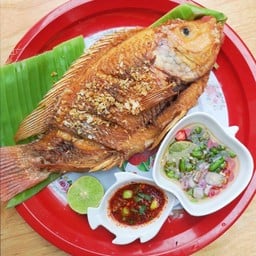 กั๊ตจังปลาเผา-ไก่ย่าง
