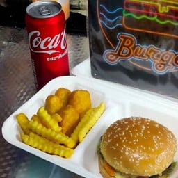 เบอร์เกอร์เชต(ชีส)+นักเกต+เฟรนซ์ฟรายส์