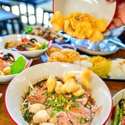 เกาเหลาหมูน้ำตก