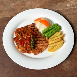 เปเปอร์ สเต็กหมู (มวกเหล็กสเต็กเฮาส์)