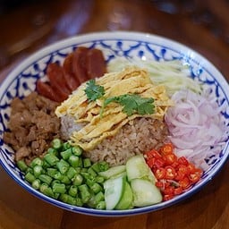 ข้าวคลุกกะปิ
