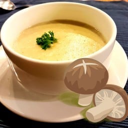 ซุปเห็ด+ ปังกระเทียม