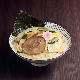 ทงคตสึ ยาไซ ราเมน