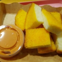 ปังหนานุ่ม ปิ้ง เนย + สังขยาชาไทย