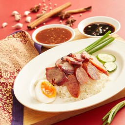 ข้าวหมูแดงกุนเชียง  ไข่.