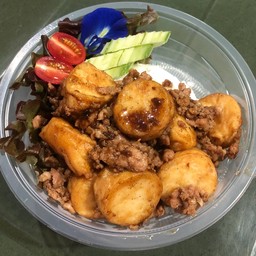 ข้าวหมูสับ+เต้าหู้กระเทียมพริกไทยดำ