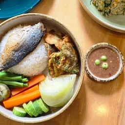 ข้าวน้ำพริกกะปิปลาทู