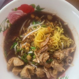 ก๋วยเตี๋ยวสูตรดั้งเดิมแม่ดาว