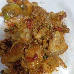 ข้าว ผัดเผ็ดหมูป่า