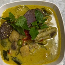 แกงเขียวหวานถุงละ75