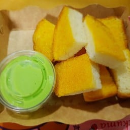 ปังหนานุ่ม ปิ้ง เนย + สังขยาใบเตยหอม