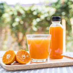 น้ำส้มคั้น 250 cc