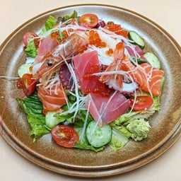 (553) สลัดรวมซาชิมิ Kaisan Salad (Mix Sashimi Salad)