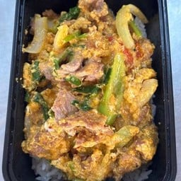 ข้าว ผัดผงกะหรี่ เนื้อ