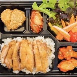 TORI STEAK BENTO