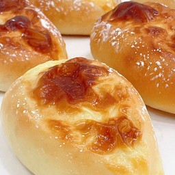 ขนมปังเนยชีส 岩烧乳酪