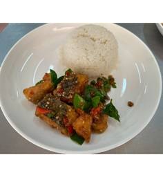 ข้าว แซลมอนผัดพริกเกลือ