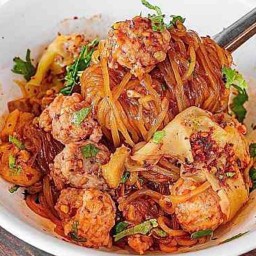 ชาม ก๋วยเตี๋ยวเส้นคลุก ดีไซน์ วิลเลจ บางนา