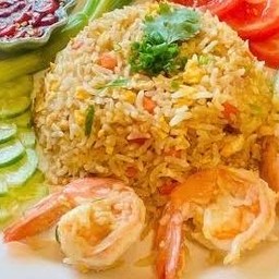 ข้าวผัดต้องเลือกเนื้อสัตว์เองนะคะ