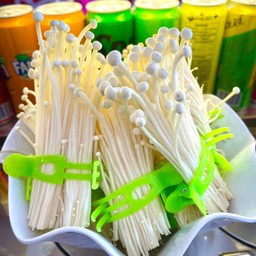 เห็ดเข็มทอง