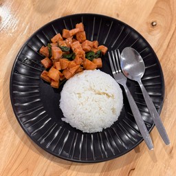 ข้าวกระเพราแฮม