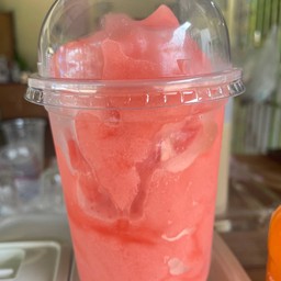 สตอเบอรี่ปั่น